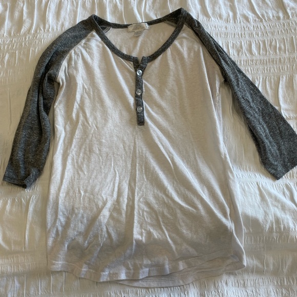 Baseball shirt. 1/2 sleeve. - Picture 1 of 1